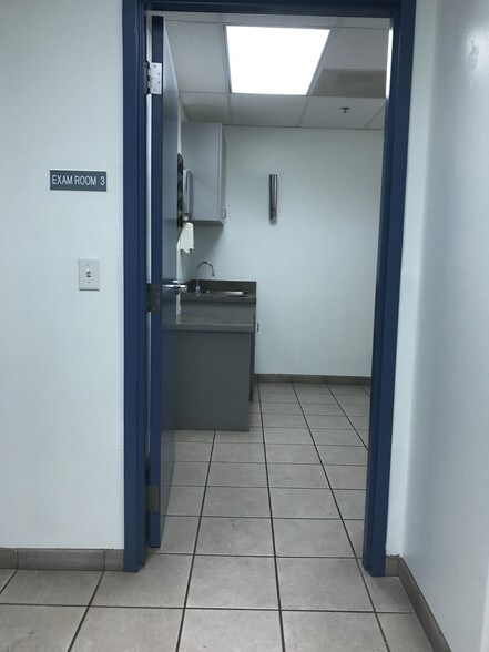 More Photos Of 1310 W St Marys Rd, Tucson Medical For Lease