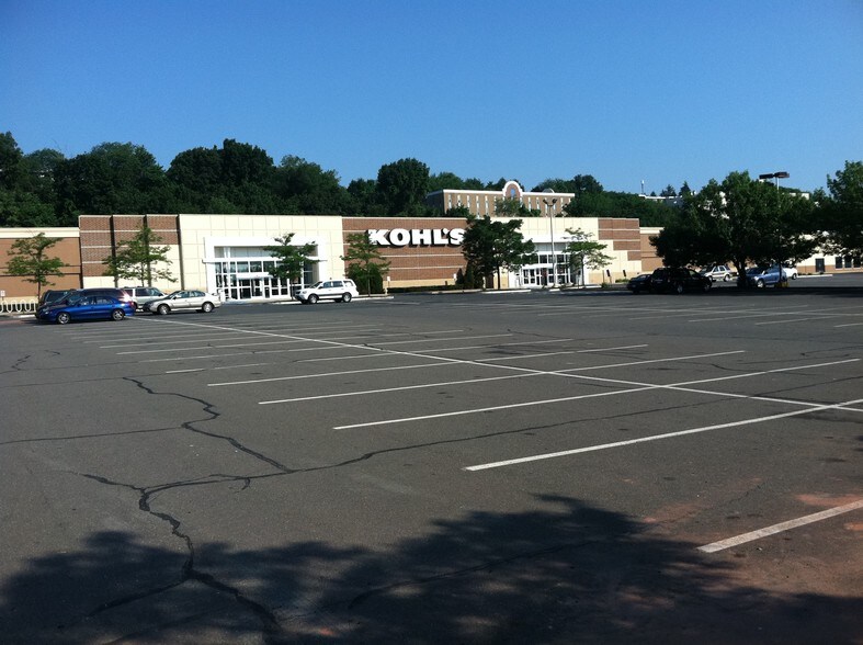 More Photos Of 2380-2400 Dixwell Ave, Hamden Unknown For Lease