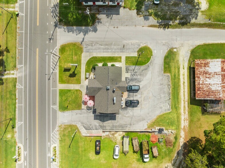 More Photos Of 214 Main St, Pollocksville Specialty For Sale