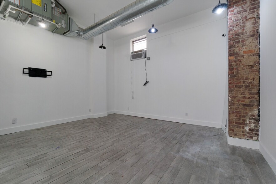 More Photos Of 1512 Nostrand Ave, Brooklyn Storefront Retail Residential For Lease