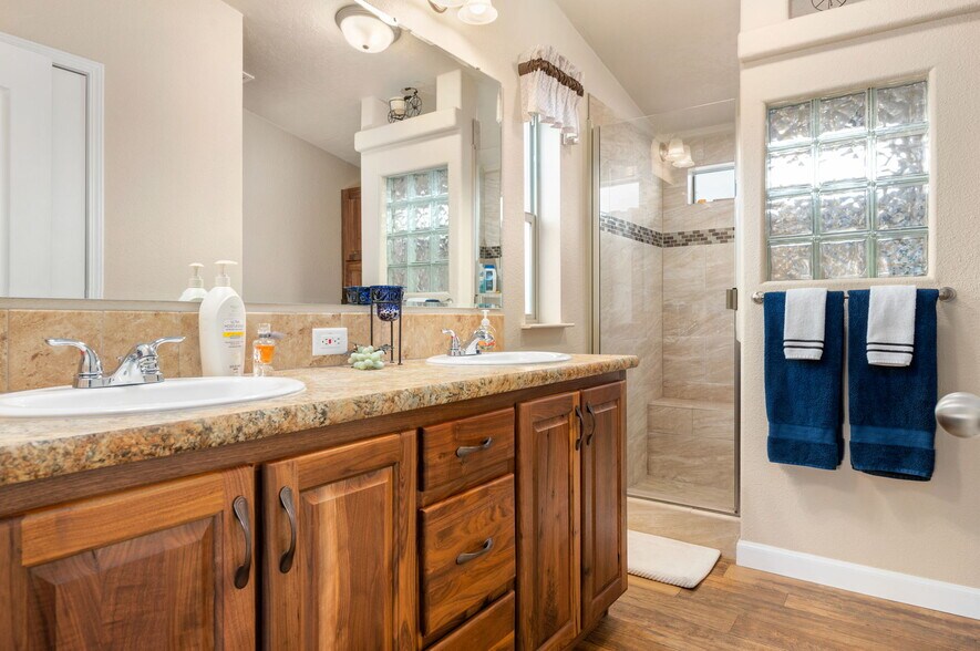 More Photos Of 110 Seubert Heights Dr, Cottonwood Trailer Camper Park For Sale