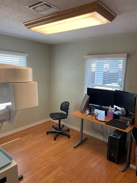 More Photos Of 919 E Grand Ave, Escondido Medical For Sale