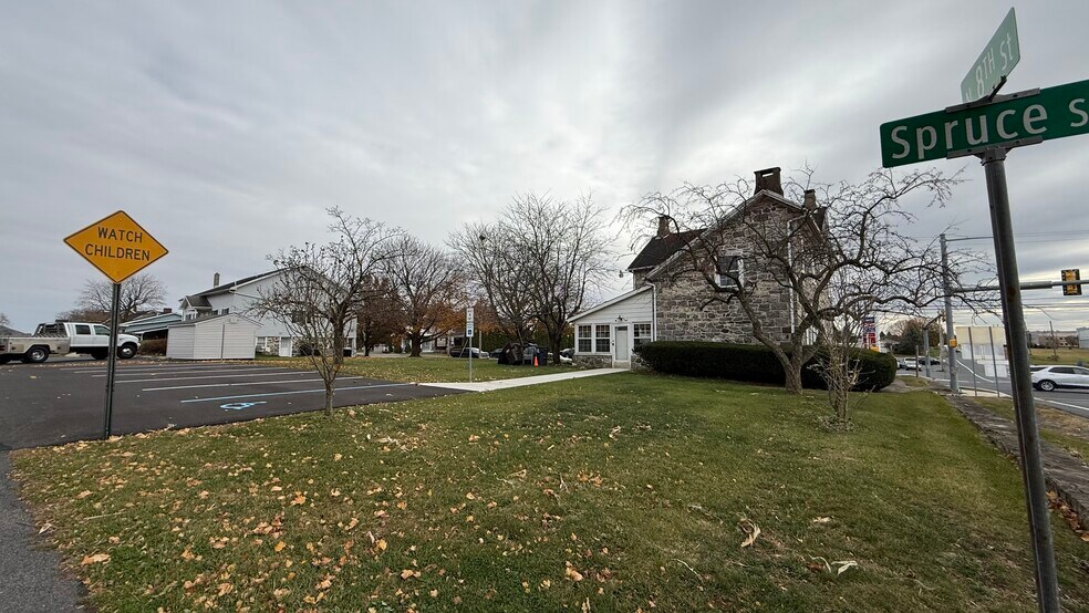 More Photos Of 797 Main St, Tatamy Office Residential For Lease