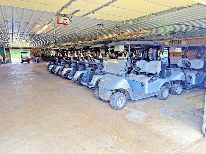 More Photos Of 10301 S 600 Rd, Miami Golf Course Driving Range For Sale