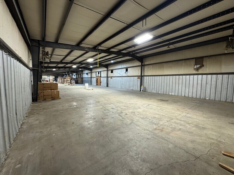 More Photos Of 4896 Deaton Rd, Trinity Warehouse For Lease