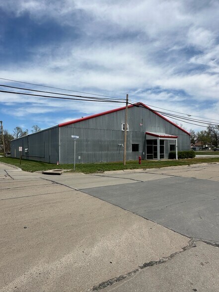 More Photos Of 2242 Silver St, Ashland Light Manufacturing For Lease