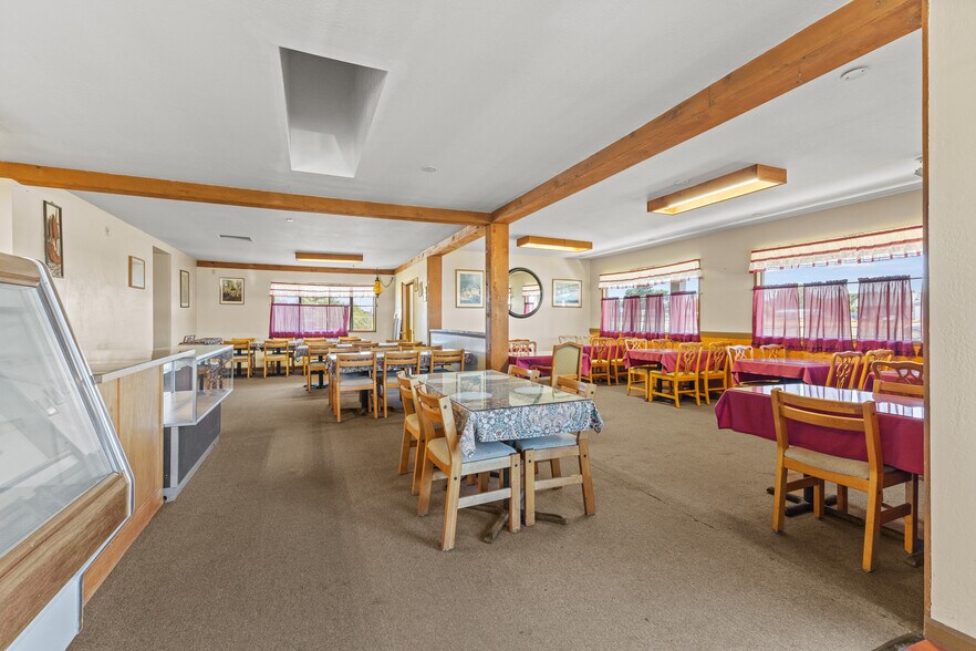 More Photos Of 1455 Oregon ave, Bandon General Retail For Sale