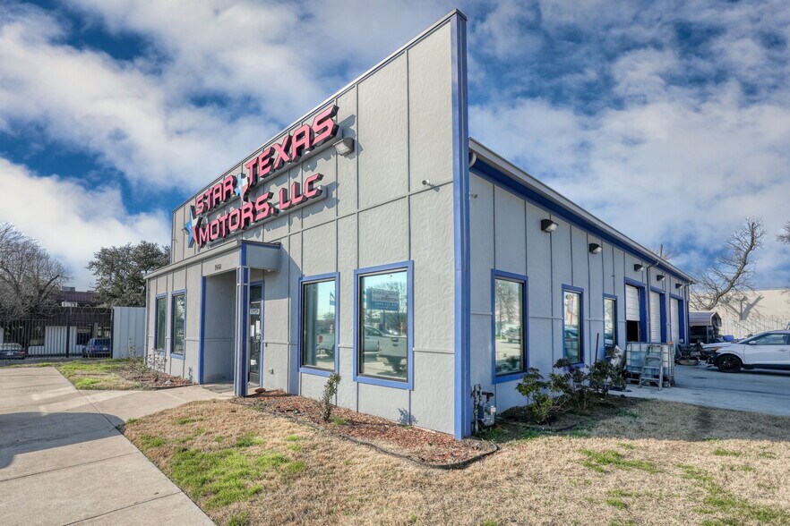 More Photos Of 2661 Walnut Hill Ln, Dallas Auto Dealership For Sale