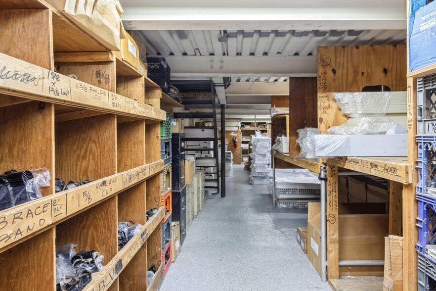 More Photos Of 138-27 247th St, Rosedale Showroom For Sale