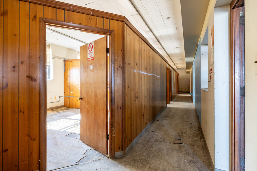 More Photos Of 2127 Hubbard St, Jacksonville Manufacturing For Sale