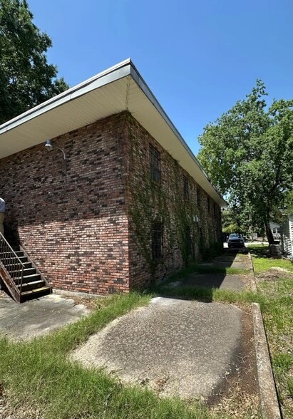 More Photos Of 670 N 8th St, Baton Rouge Apartments For Sale