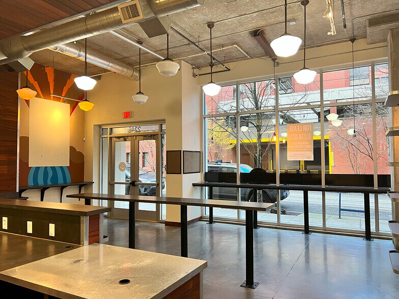 More Photos Of 2240-2250 NW Lovejoy St, Portland Apartments For Lease