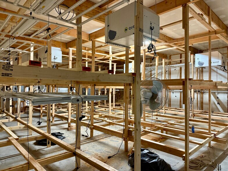 More Photos Of 400-410 S Irwindale Ave, Azusa Warehouse For Sale