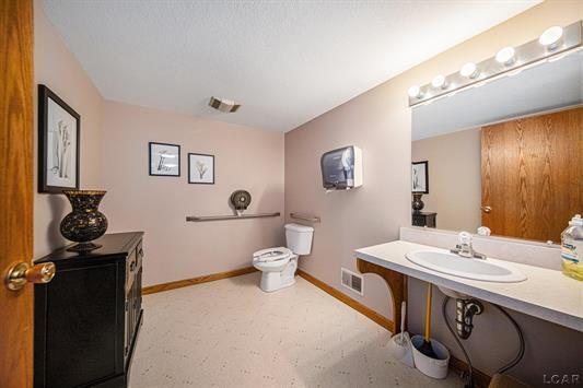 More Photos Of 113 W Main St, Morenci Freestanding For Sale