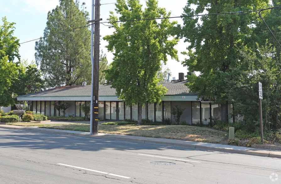 More Photos Of 2220 Watt Ave, Sacramento Office For Sale