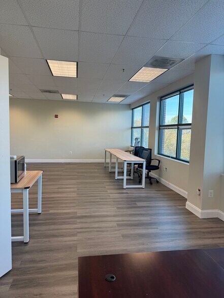 More Photos Of 9161 Liberia Ave, Manassas Medical For Sale