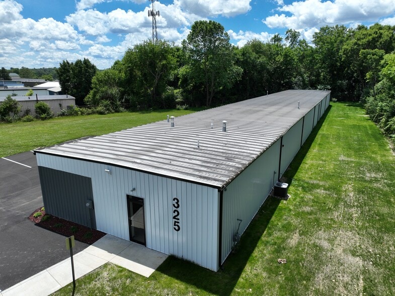 More Photos Of 325 Harmon Ave, Lebanon Distribution For Lease