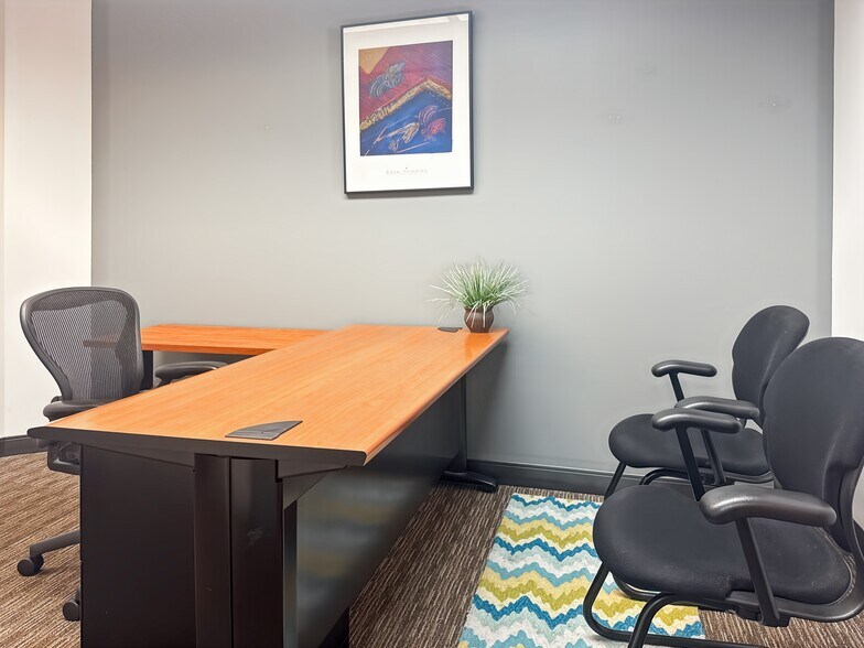 More Photos Of 7300 W 110th St, Overland Park Office For Sale