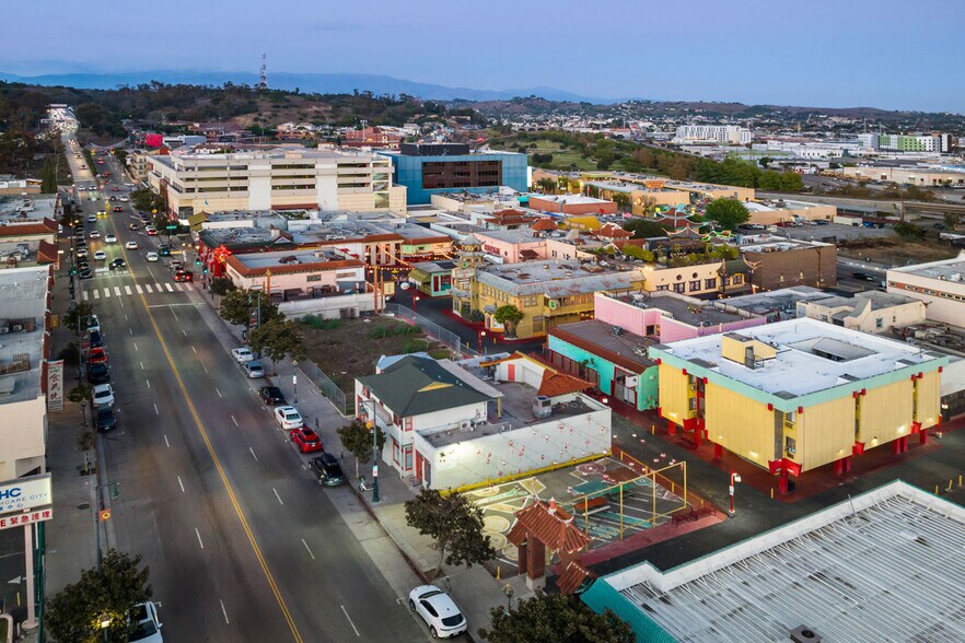 More Photos Of 936 Mei Ling Way, Los Angeles Freestanding For Sale