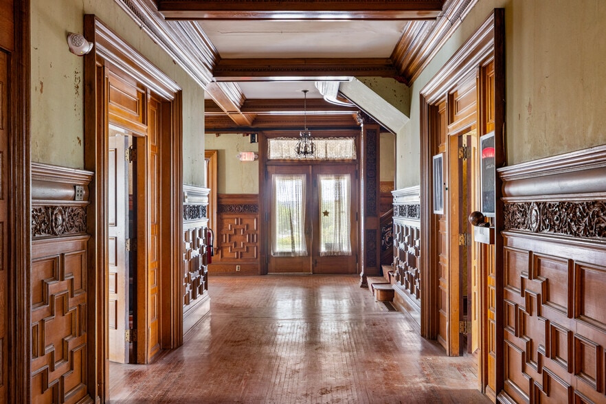 More Photos Of 500 Mattison Ave, Ambler Specialty For Sale