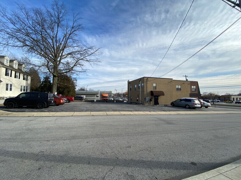 More Photos Of 2619 West Chester Pike, Broomall Office For Lease