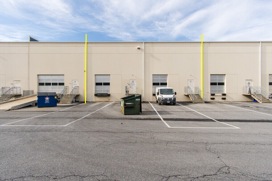 More Photos Of 1539 Tilco Dr, Frederick Light Distribution For Sale