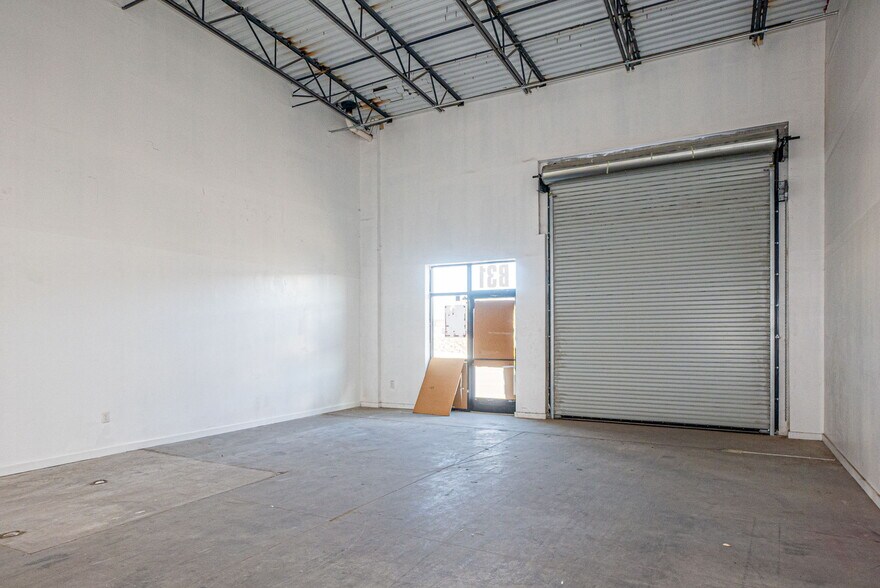 More Photos Of 12301 Rojas Dr, El Paso Light Distribution For Sale