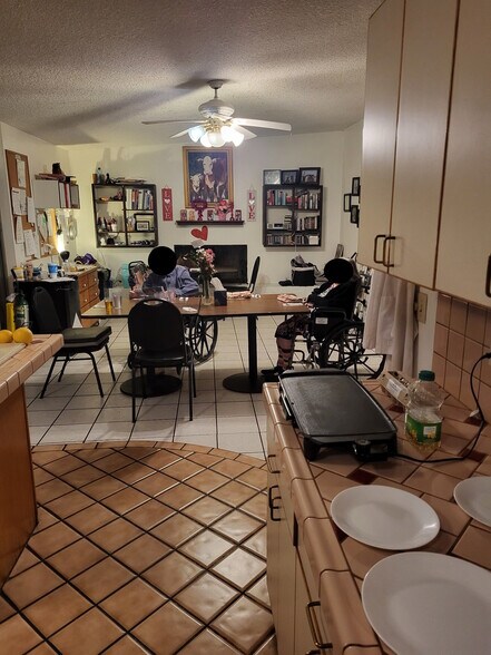 More Photos Of 710 N Mann Ave, Tucson Healthcare For Sale