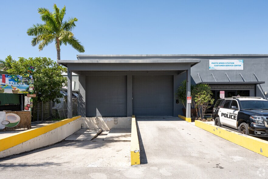 More Photos Of 1954 N 30th Rd, Hollywood Office For Lease