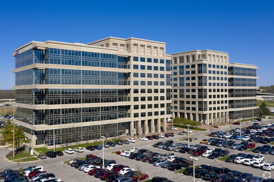 More Photos Of 10801 Mastin St, Overland Park Office For Lease