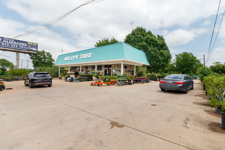 More Photos Of 212 S Interstate 35 E, Lancaster Land For Sale