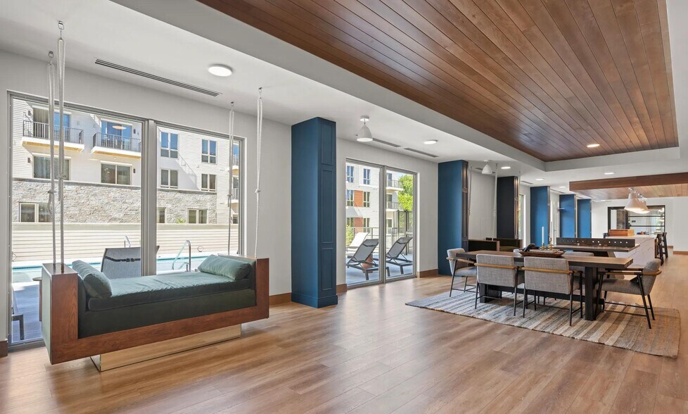 More Photos Of 2 Los Angeles St, Newton Apartments For Lease