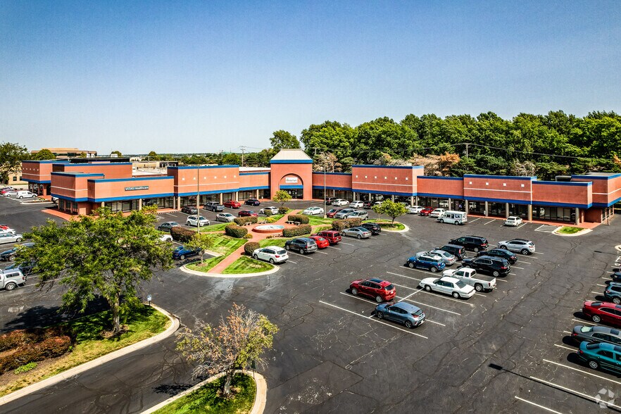 More Photos Of 8527-8551 Bluejacket Dr, Lenexa Office For Sale