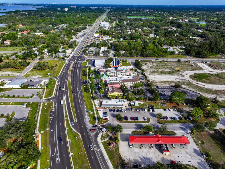 More Photos Of 3976 Destination Dr, Osprey Storefront For Lease