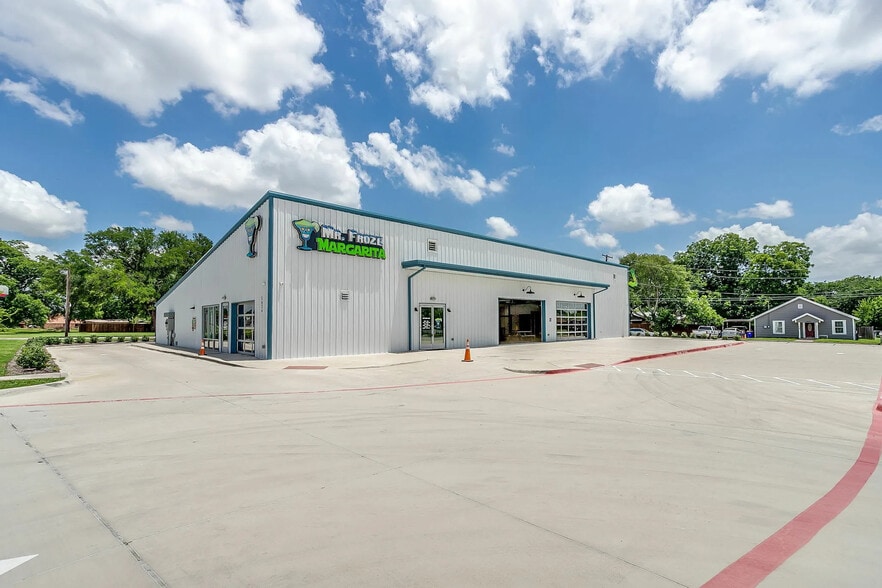 Primary Photo Of 5624 Watauga Rd, Watauga General Retail For Sale