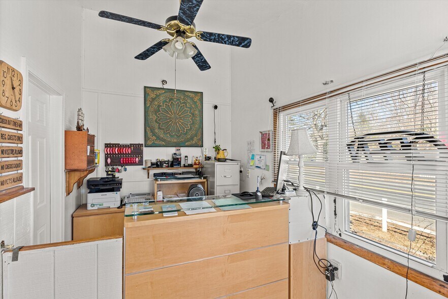 More Photos Of 82 Beach Rd, Salisbury Hospitality For Sale