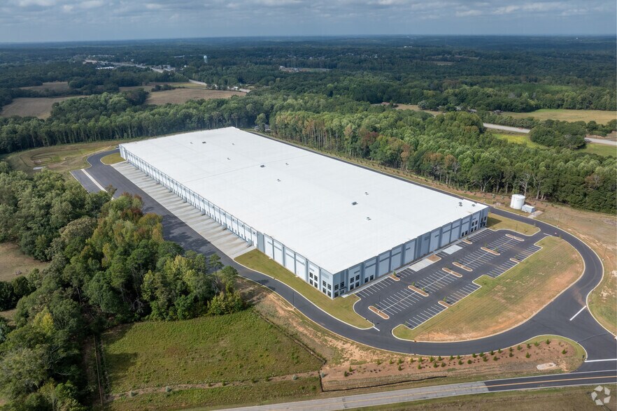 More Photos Of 134 Long Rd, Williamston Distribution For Sale