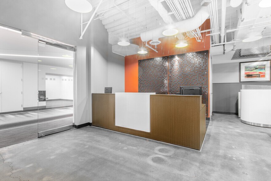 Primary Photo Of 117 E Lake Ave, Auburndale Coworking Space