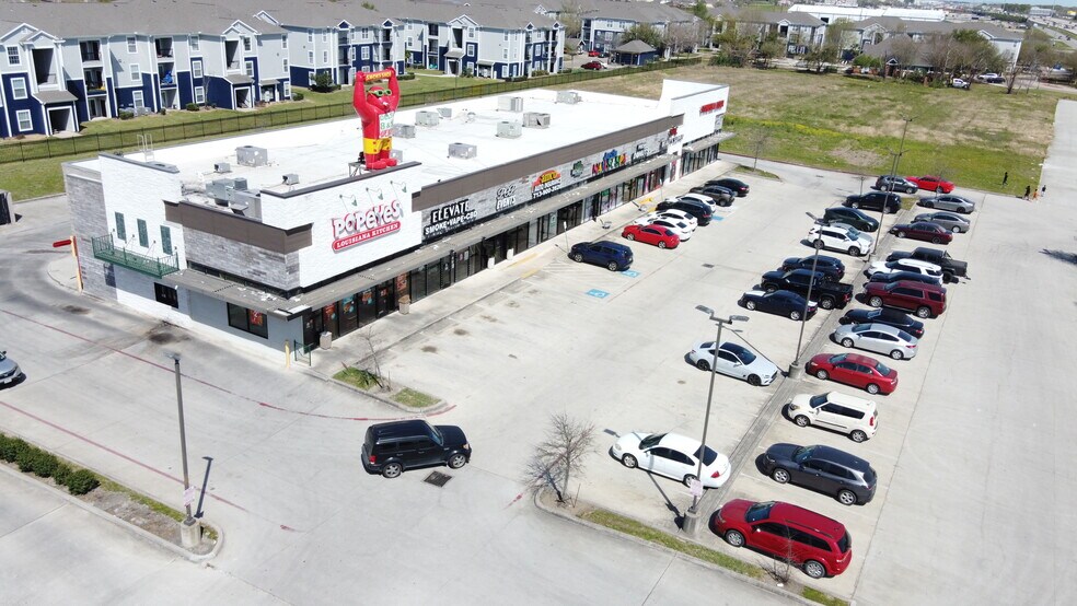 More Photos Of 3503 S Sam Houston Pkwy E, Houston Storefront For Lease
