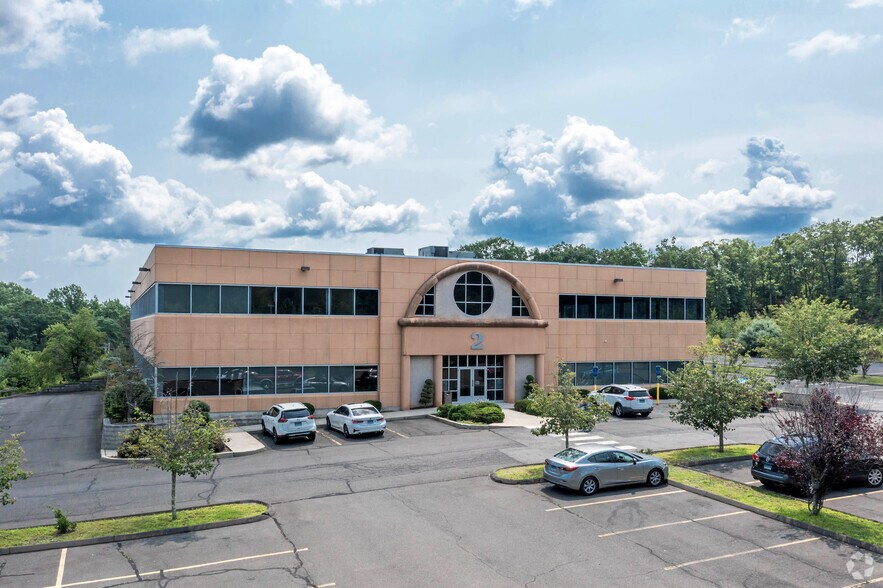 More Photos Of 2 Ivy Brook Rd, Shelton Medical For Lease