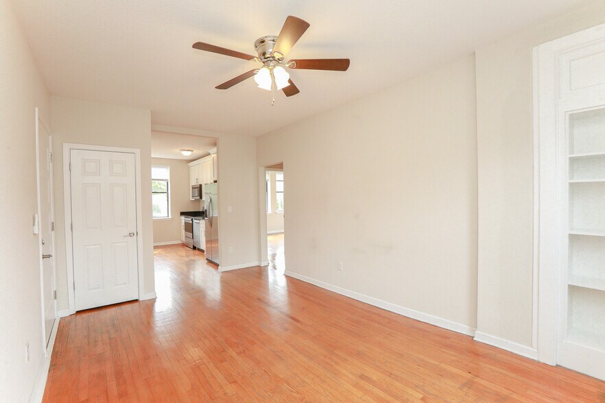 More Photos Of 1000 Gates Ave, Norfolk Apartments For Sale