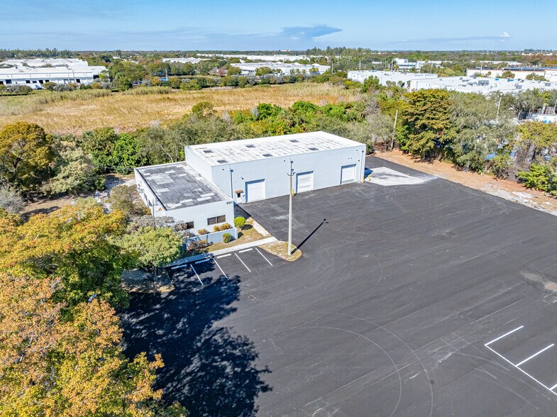 More Photos Of 2361 NW 22nd St, Pompano Beach Warehouse For Lease