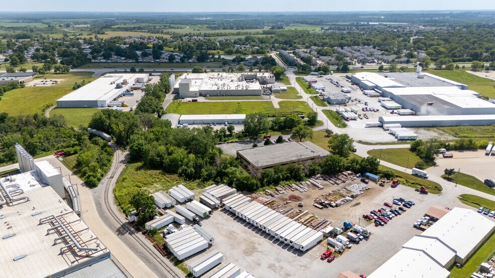 More Photos Of 2860 Industrial Park Rd, Iowa City Warehouse For Sale