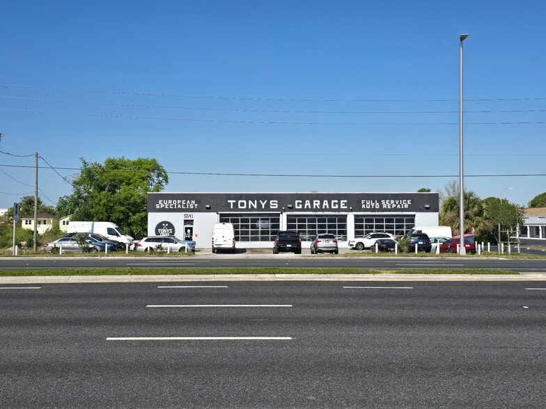 Primary Photo Of 5541 US Highway 19, New Port Richey Auto Repair For Sale