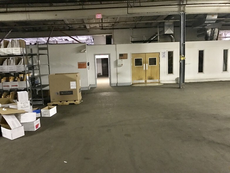 More Photos Of 3-17 James St, New Haven Warehouse For Sale