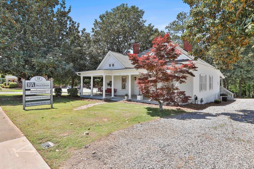 More Photos Of 53 Washington St, Fairburn Office For Sale