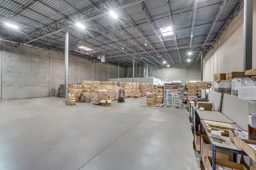 More Photos Of 1701 10th St, Plano Warehouse For Sale