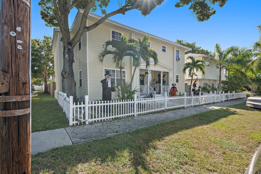 More Photos Of , Saint Petersburg Multifamily For Sale