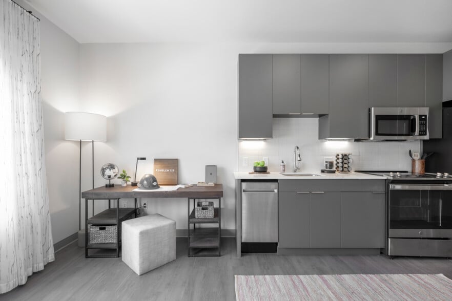 More Photos Of 125 Clifford St, Providence Apartments For Lease