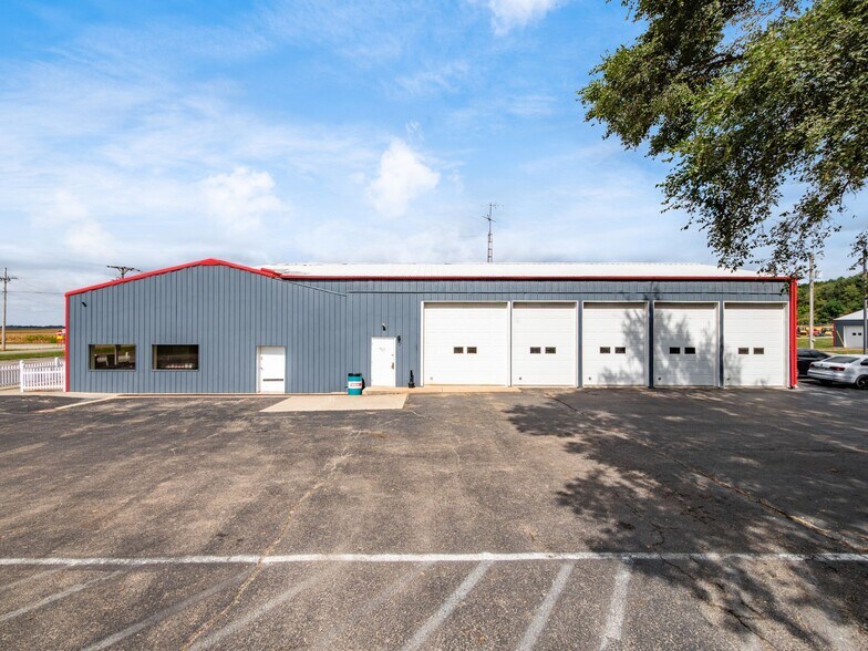 More Photos Of 31 S Ludlow Rd, Urbana Auto Repair For Sale